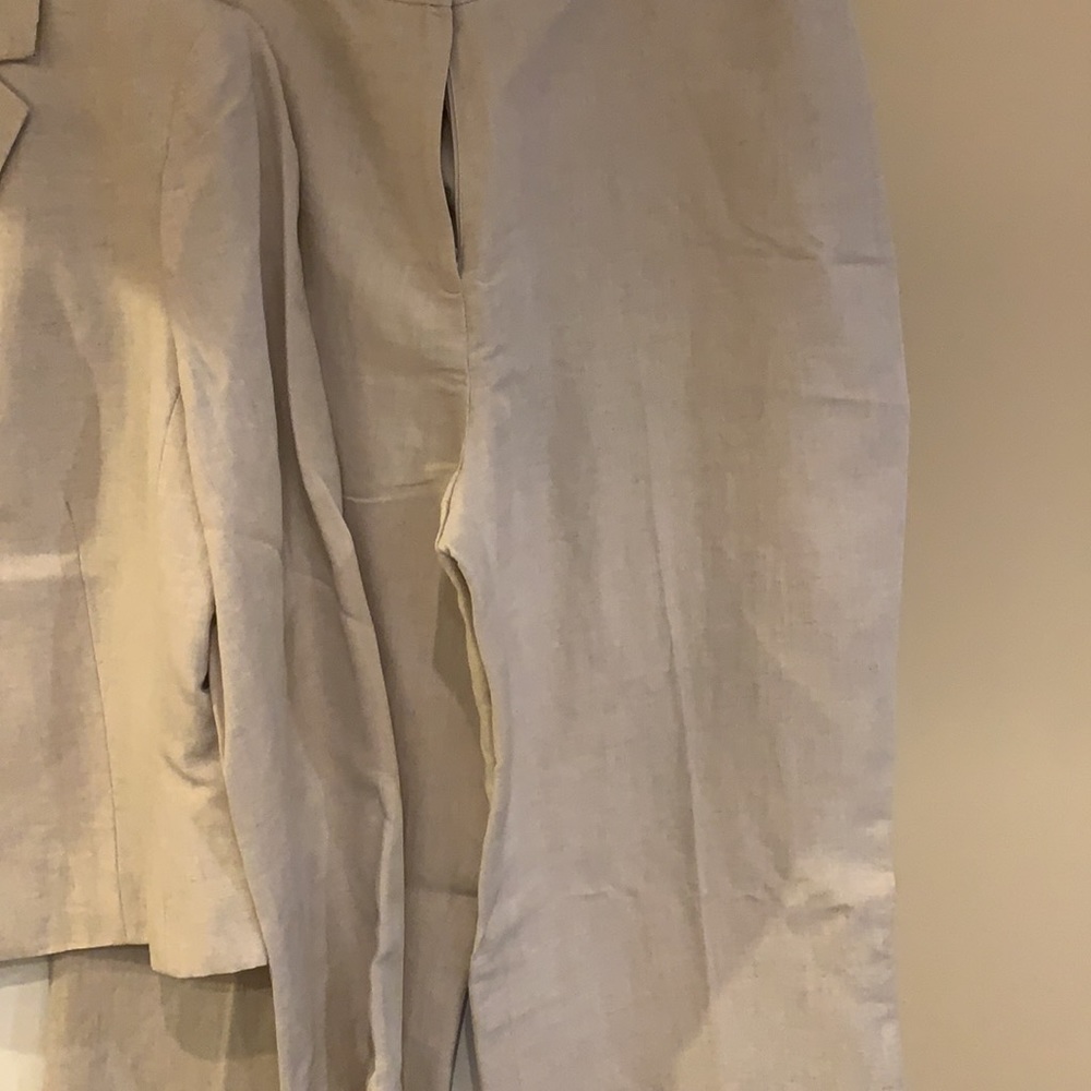 Linen pant suit - Picture 3 of 3
